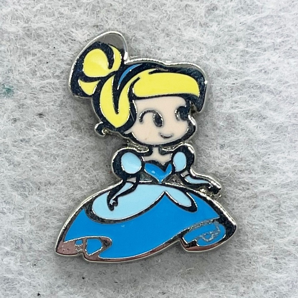 🔮 5/$25 Disney Cinderella Cutie Pin